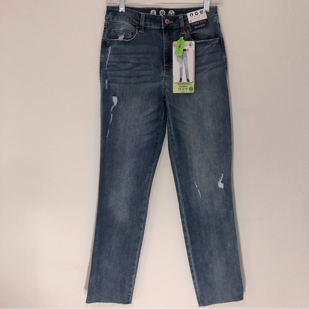 NWT Rewash Hi Rise Ultra Stretch Straight Leg Distressed Jeans